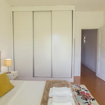 Apartment Pinpoint By Hosts