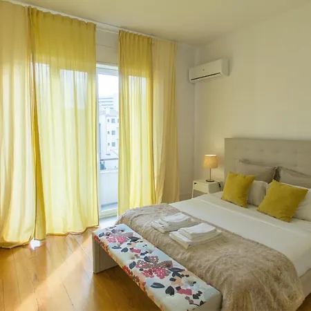 Apartment Pinpoint By Hosts
